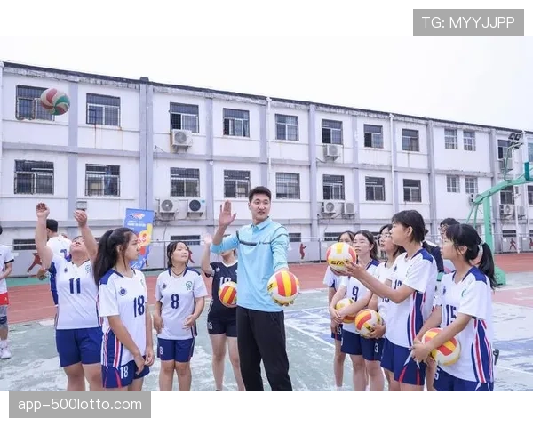 篮球进校园：菲尼克斯水星队球员参与本地STEM与体育结合教育项目